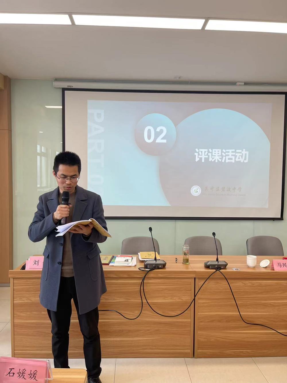 8489b50bcbd619a24ef1b54059d9cb39