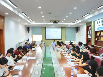 【行舟教研】青蓝结对传薪火，携手共进谱新篇—— 碧波中学2025-2026学年“师徒结对”仪式圆满举行